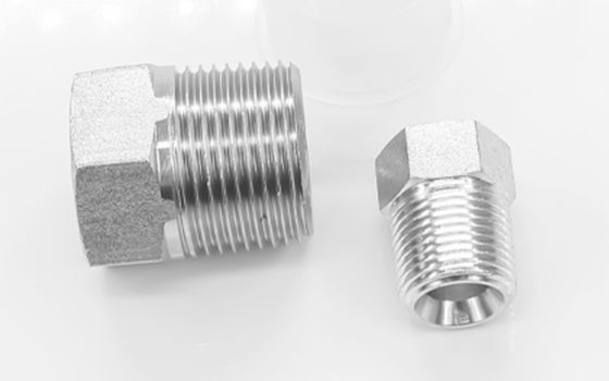 Las líneas de tubería se conectan 5T Modelo NO. BSPT Reducidor masculino/femenino galvanizado Adaptador hidráulico