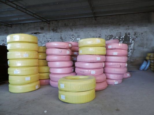 El uso de la tubería de caucho hidráulico de alambre de acero de alta tracción en espiral
